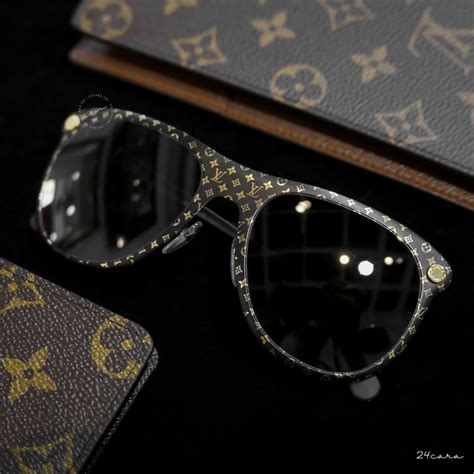 do louis vuitton glasses come with glasses cloths|Louis Vuitton glasses monogram.